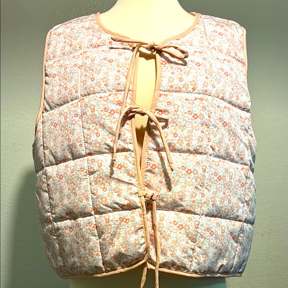 STOOSH Floral Quilted Vest with Tie Closure